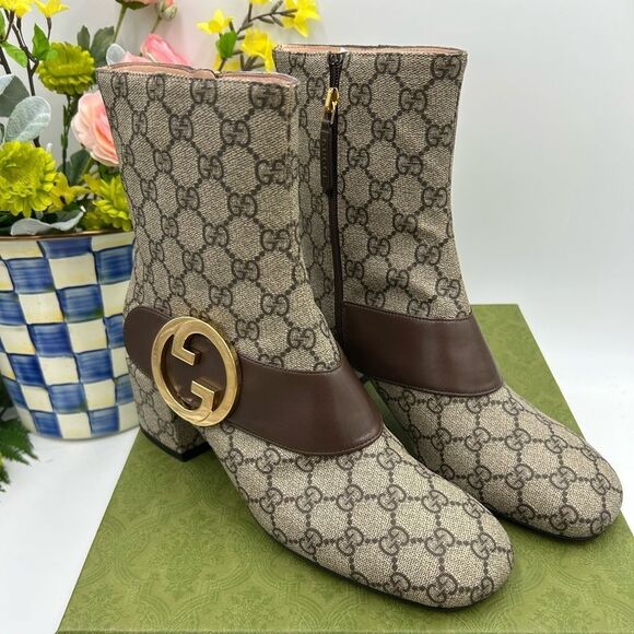 Gucci Shoes - Women’s Gucci, Blondie GG Supreme ankle boots size 41 made in Italy
